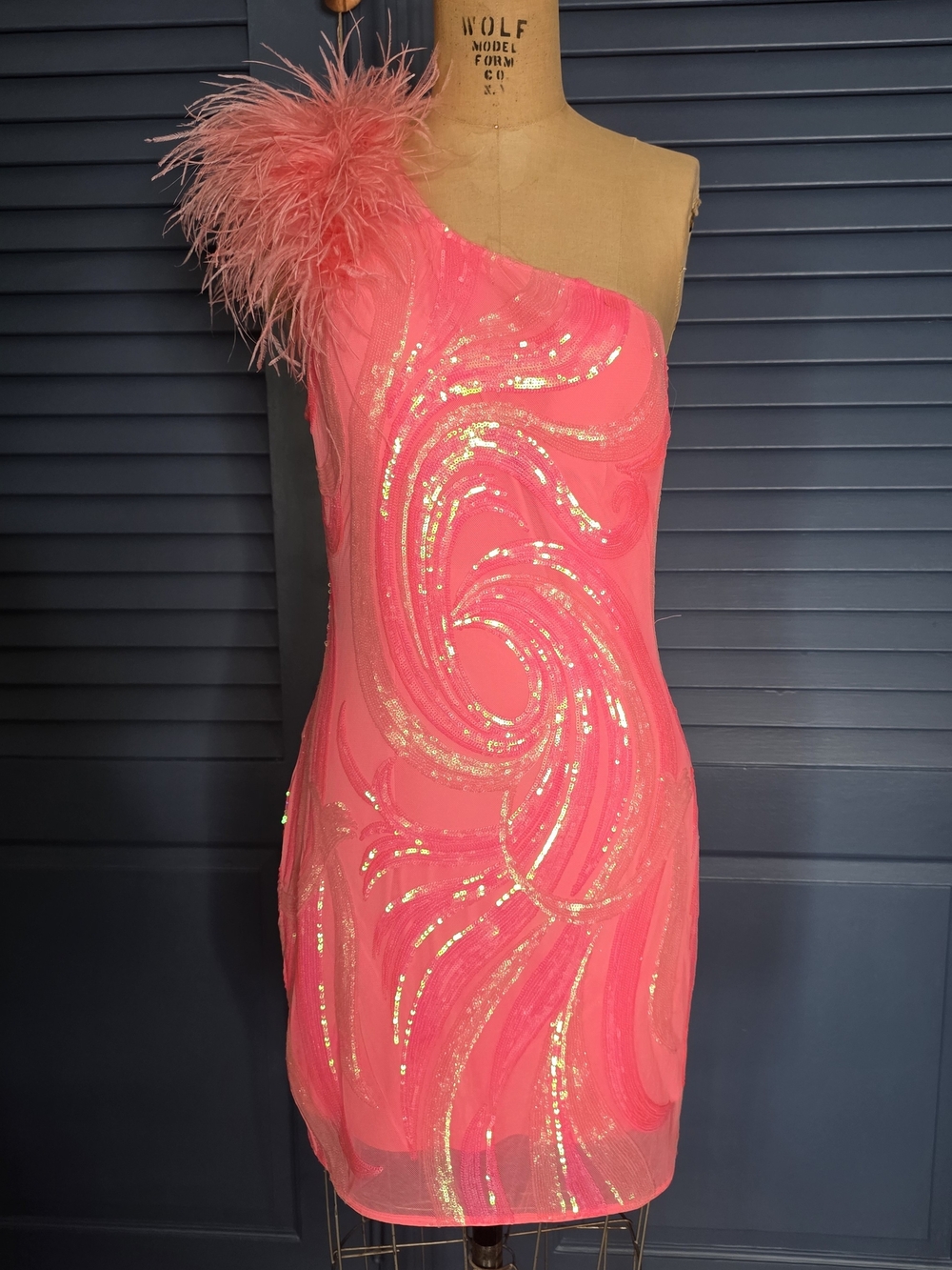 Jovani 36713 One-Shoulder Sequin Feather Dress Neon Pink Sz 12 Brand New With Ta